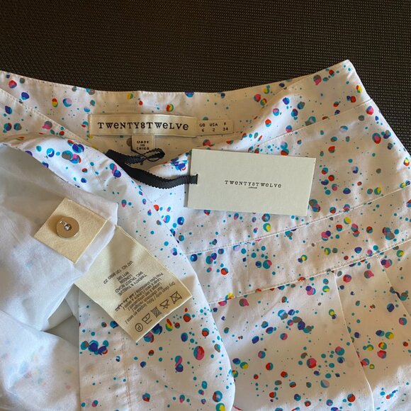 NWT TWENTY8TWELVE by Sienna Miller White Dotted Print Shorts GB 6 US 2 $325 - Picture 2 of 11